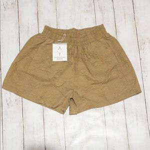 Chestnut cute shorts size XS with floral pattern and side pockets